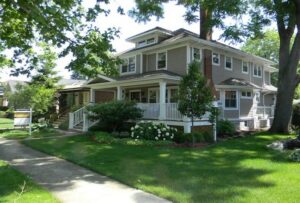 House in Edison Park