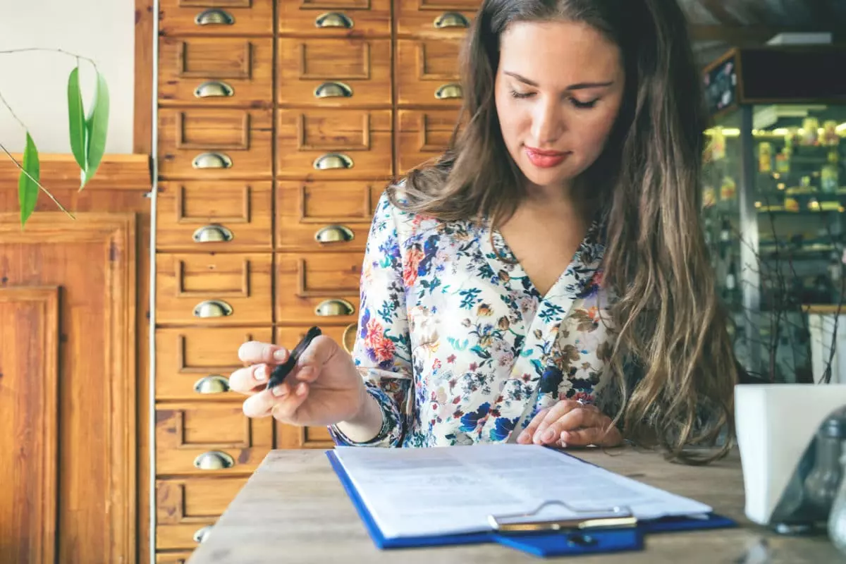 How to Write a 30-Day Notice to Vacate Letter (with template)
