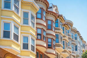 houses in san francisco on sunny day