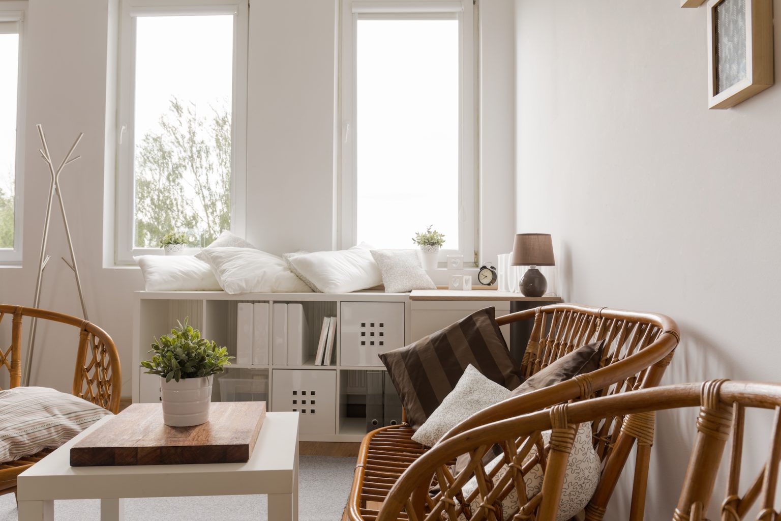 How to Cheaply Furnish an Apartment