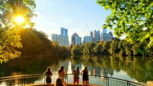 discover the pros and cons of living in Atlanta