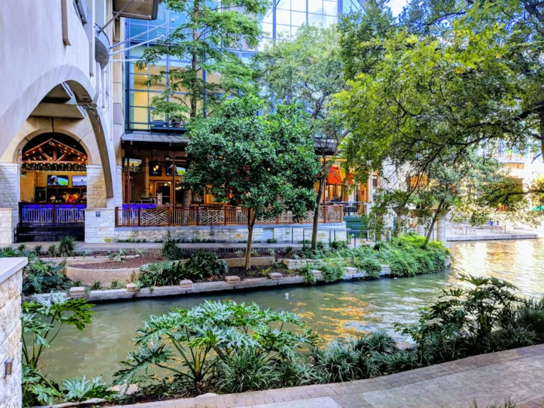 How much is rent in San Antonio?